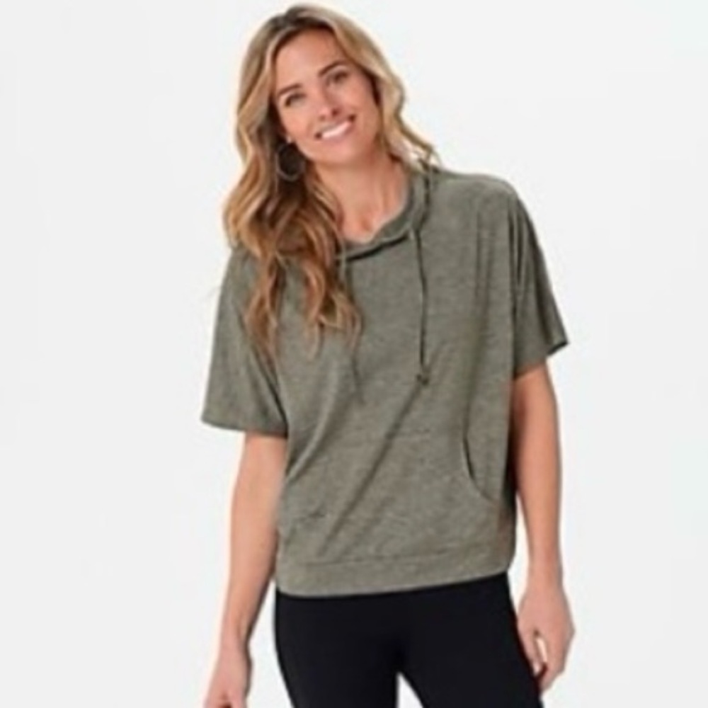 Z-Cool Hooded
Pullover with Pouch Pocket
Heather Olive green Size 3X